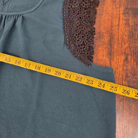 Torrid Crochet Lace Trim Sleeveless Blouse Women 1 Teal Green Keyhole Back - Picture 5 of 6